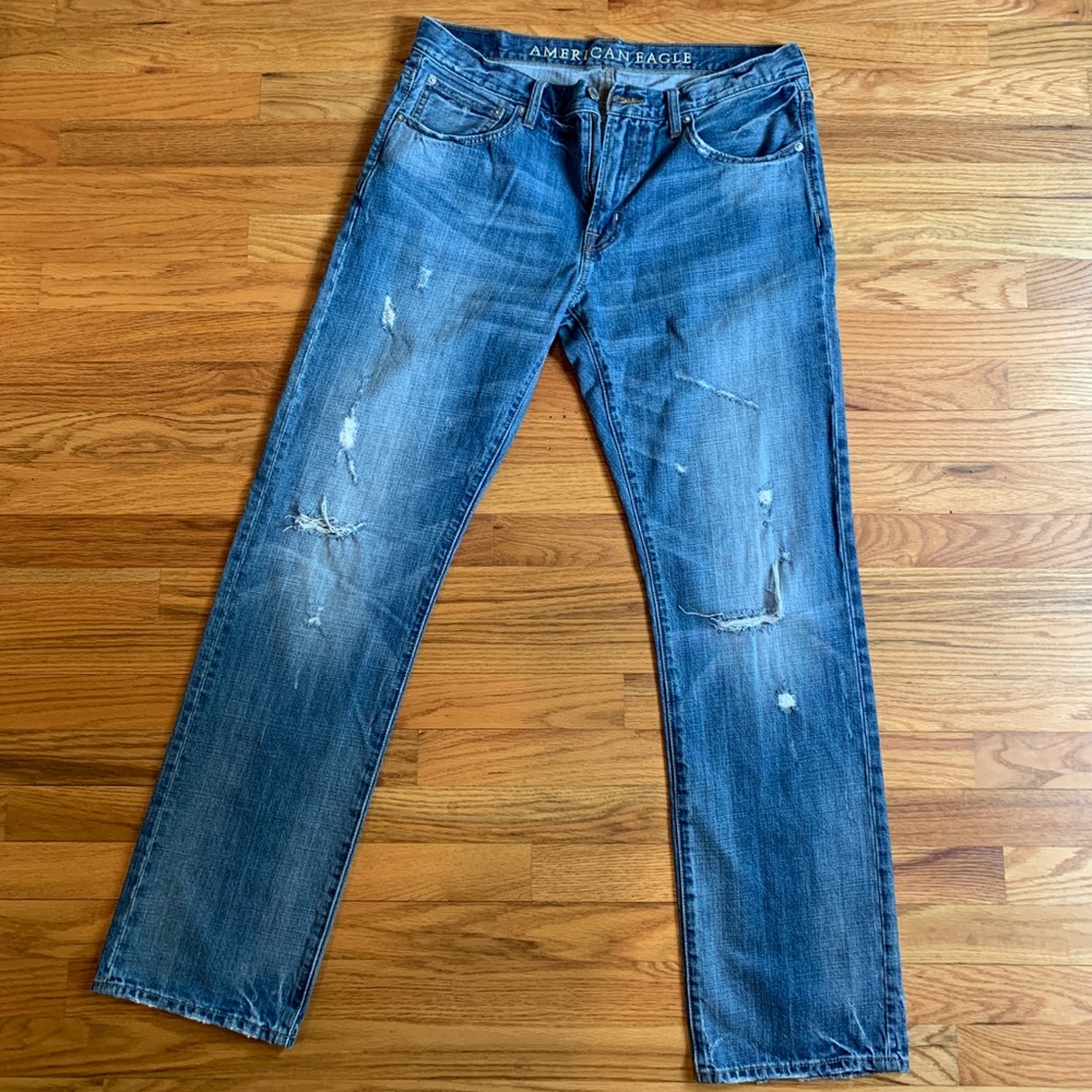 American Eagle Men’s Distressed Jeans